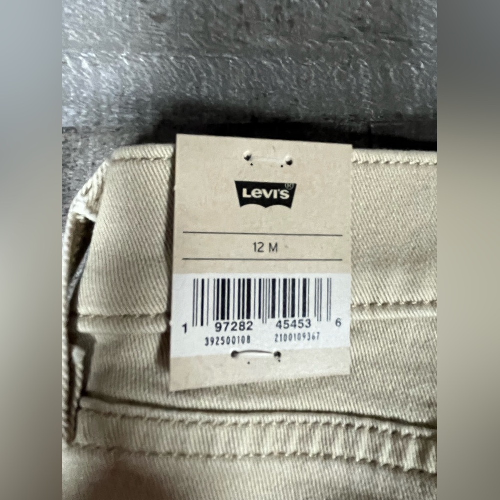 Levi's Women's Classic Straight Stretch Mid Rise Color Safari (Beige) Size 12 - Picture 12 of 12